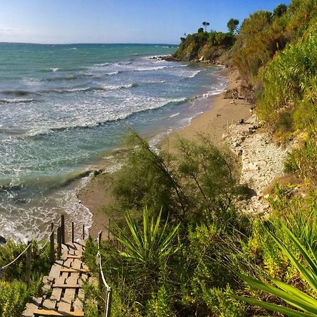 Blue Sky Cottage, Kanouli Beach Halikounas Esterno foto